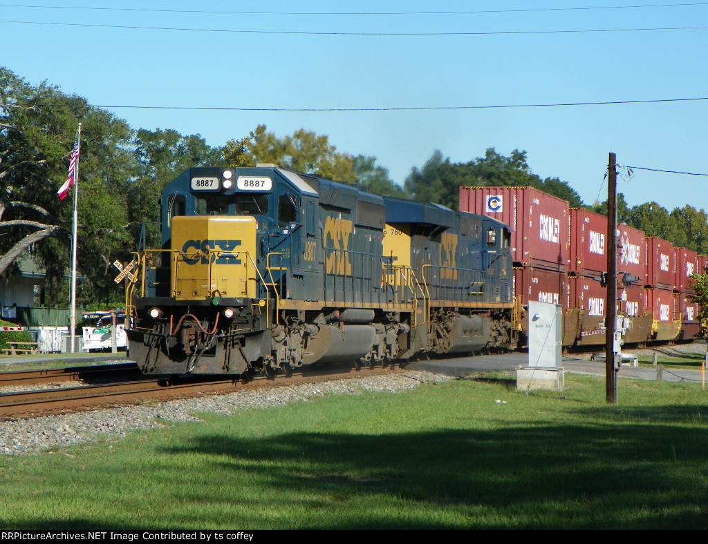 CSXT 8887